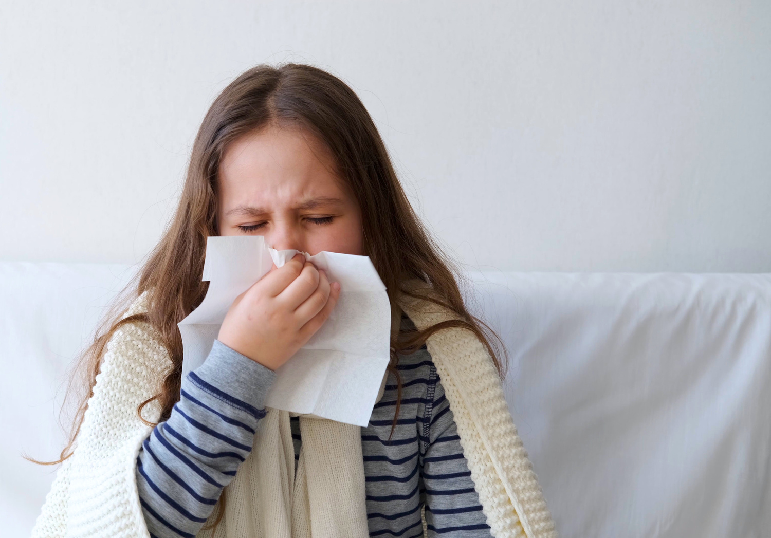 Простуда у детей: симптомы, причины и лечение